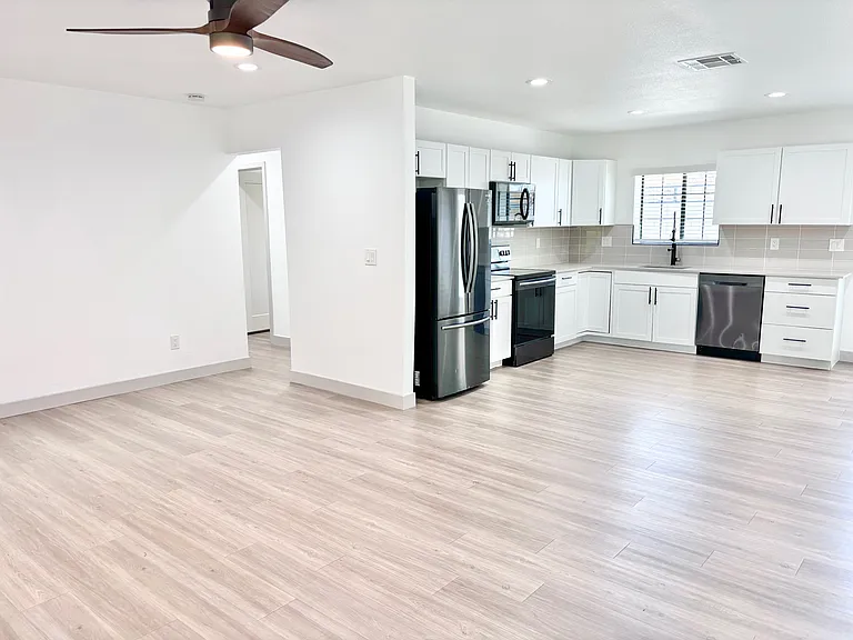 6601 E Avalon Dr #3 — Photo 18