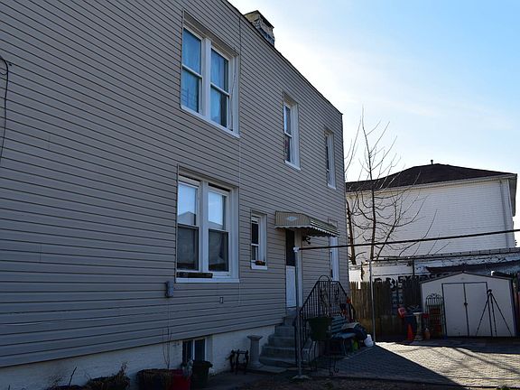 5th image of 82 Olympia Blvd