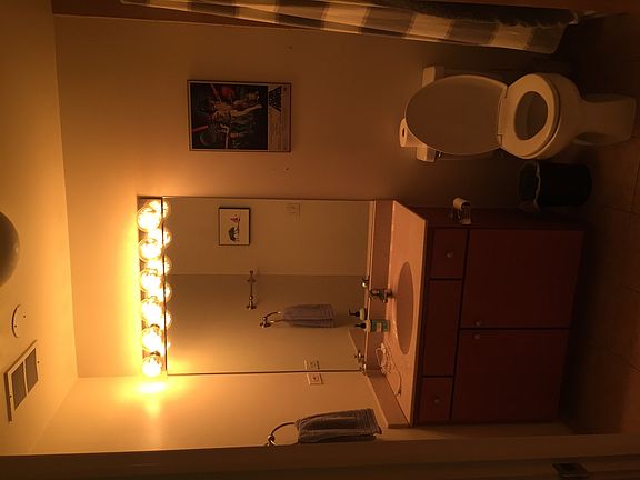 2nd image of 630 N Franklin St APT 904