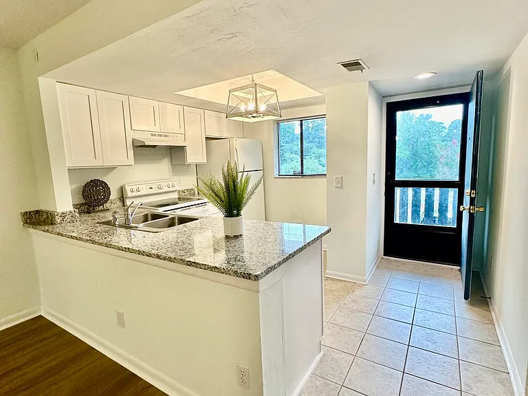 4451 Holly Tree Rd — Photo 8