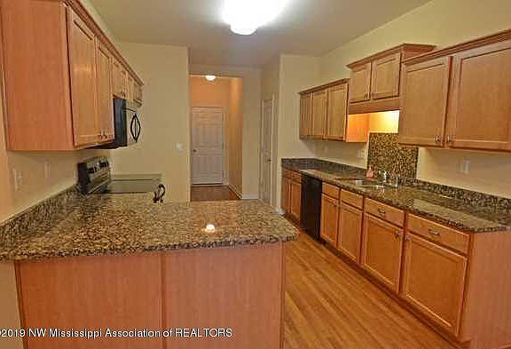 4th image of 8807 Glen Cir