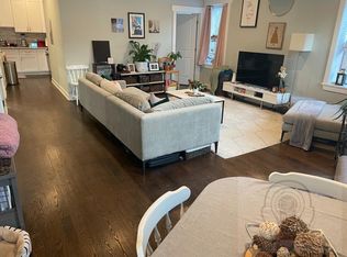 3937 N Lincoln Ave #2F, Chicago, IL 60613