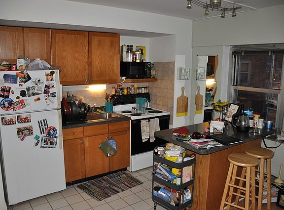 4th image of 4920 N Marine Dr #316