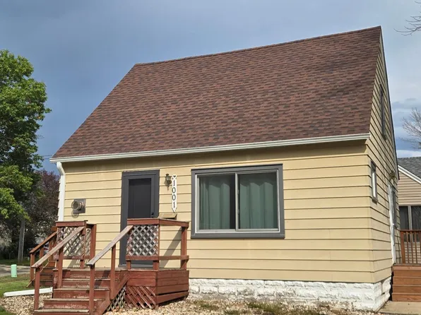 1001 8th St SE, Austin, MN 55912