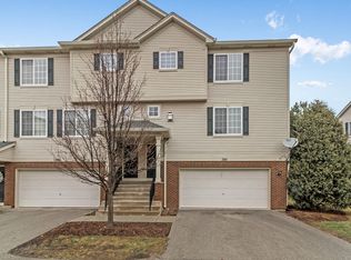 288 Timber Trails Blvd, Gilberts, IL 60136