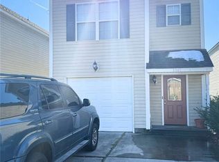 2201 Sparrow Rd, Chesapeake, VA 23320