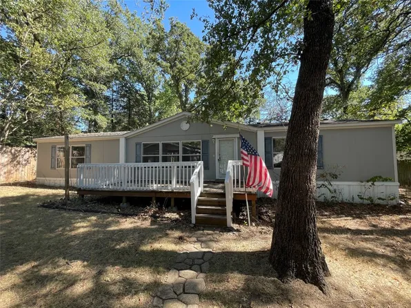 105 Great Oak Cv, Wills Point, TX 75169