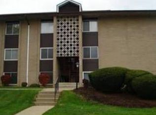 10433 N Church Dr APT 103, Parma Heights, OH 44130