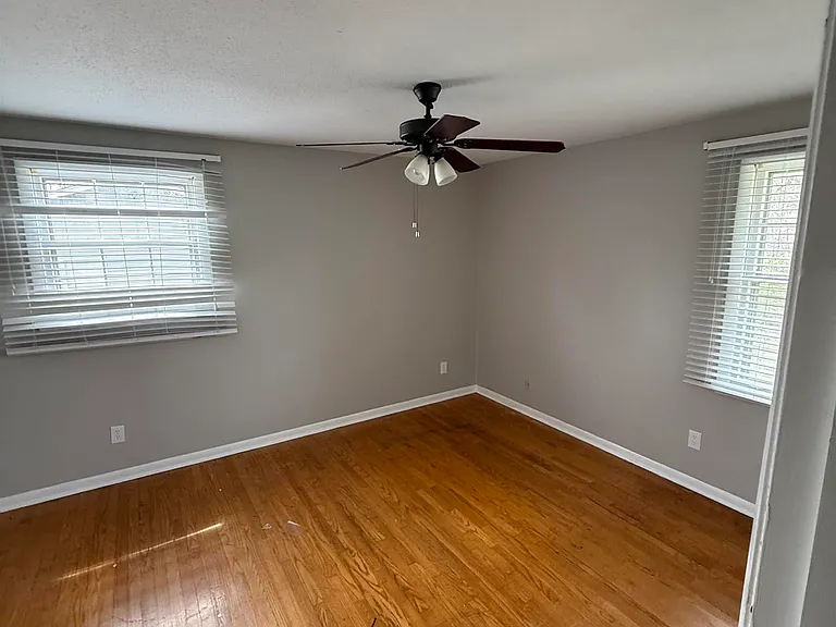 3205 Lewisburg Dr NW — Photo 8