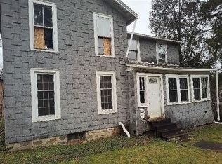 40 Newton St, Salamanca, NY 14779
