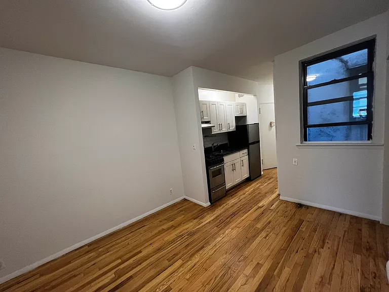 235 E 82nd St #3A — Photo 2