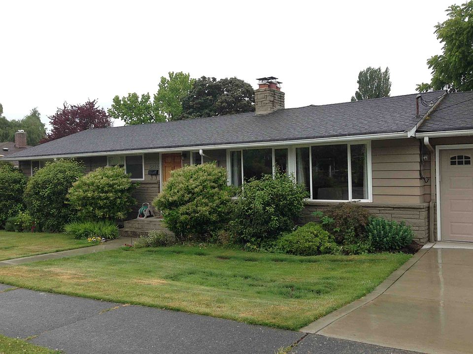 2nd image of 6855 42nd Ave NE