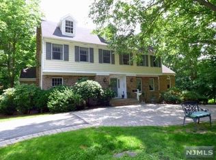 448 Mark Rd, Allendale, NJ 07401