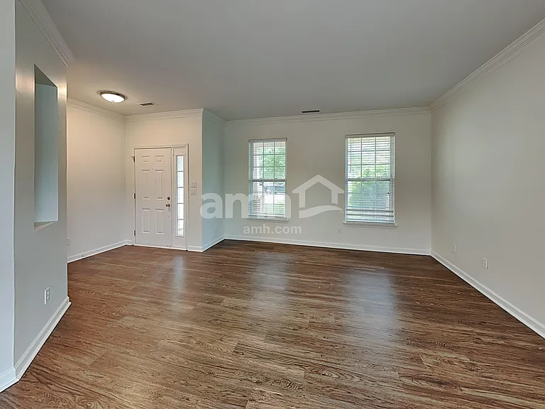 7009 Pine Cone Ln — Photo 8