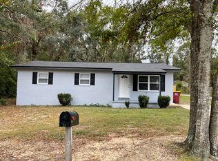 204 8th Ave, Crestview, FL 32536