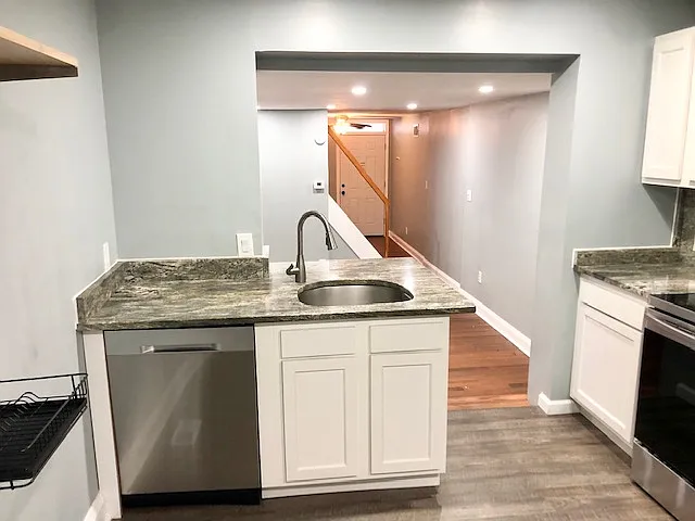 534 Saint Mary St #1 — Photo 6