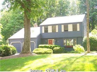 583 Brownstone Rdg, Meriden, CT 06451