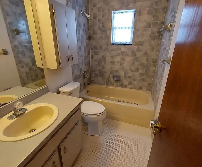 9706 SW 30th Ter — Photo 12