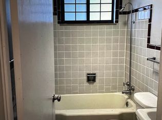 27 Chessen Ave #3, Wood River, IL 62095