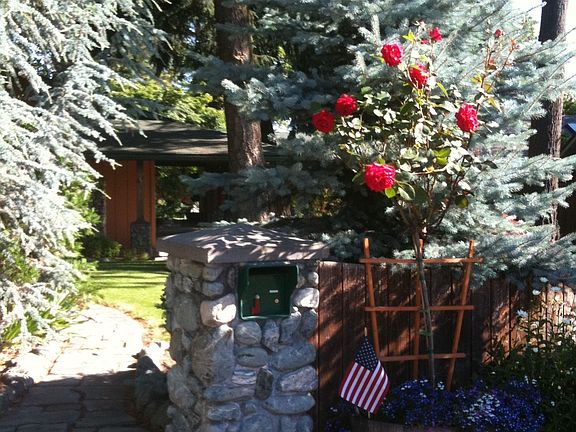 Front Enterance off Street