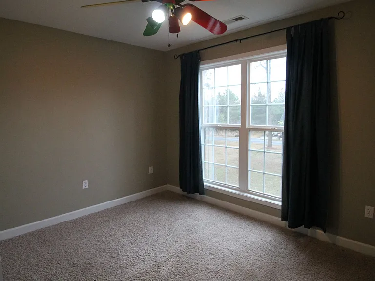 1830 Country Manor Ln — Photo 30