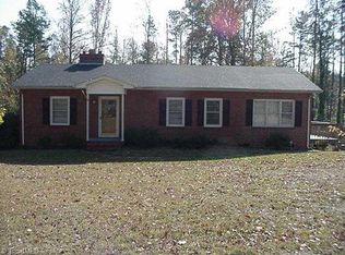 4488 N Old High Point St, Randleman, NC 27317