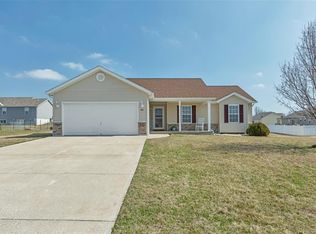 180 Wellington Dr, Troy, MO 63379