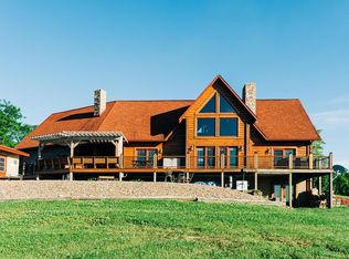 529 Lazear Wilhelm Rd, Wheeling, WV 26003