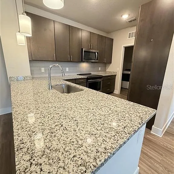 560 Academy Dr #301 — Photo 6