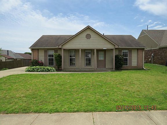 2nd image of 10755 Oak Cir N