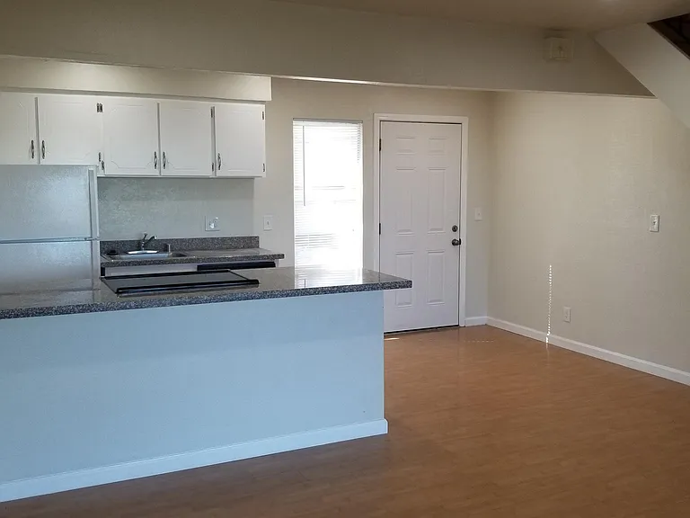 1991 Ascot Dr #2 — Photo 10