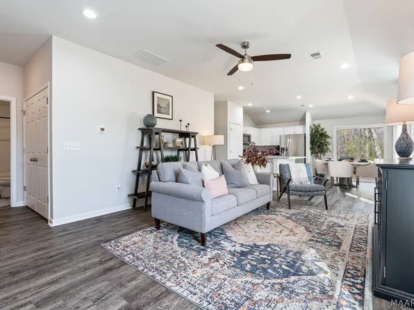 54 Spanish Ct, Eclectic, AL 36024