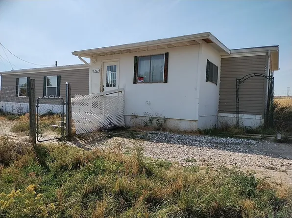 5277 Buick St, Mills, WY 82604
