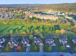 25 Cypress Ln, Sparta, NJ 07419