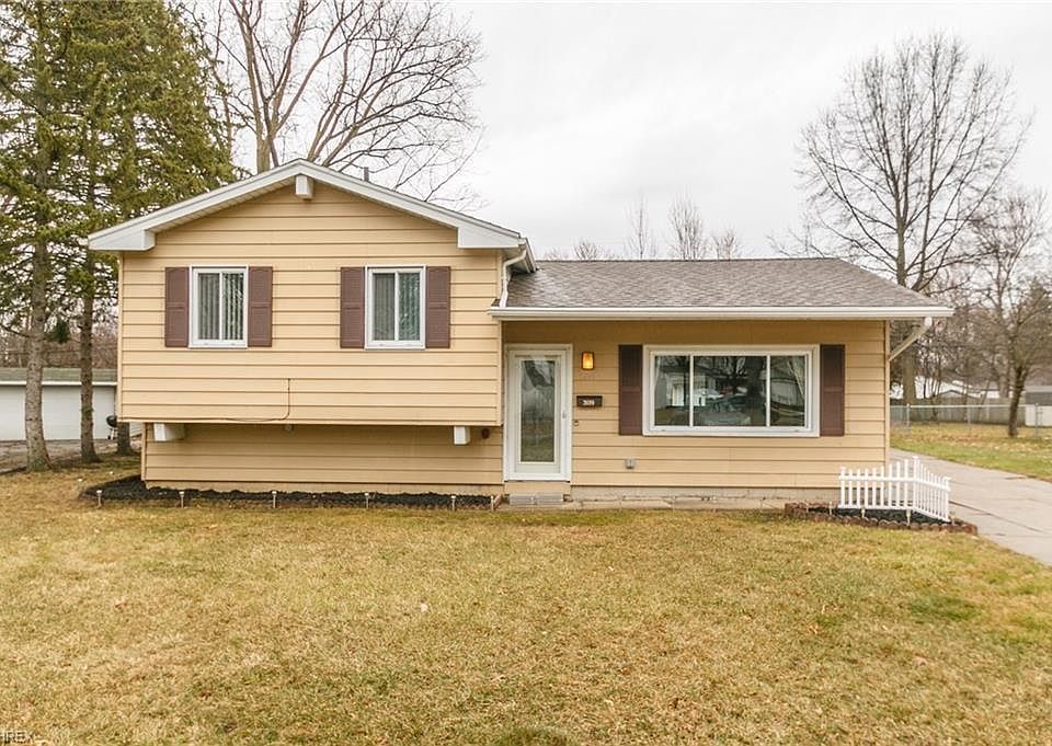 1st image of 3699 Beaumont Dr