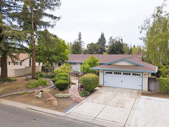 3rd image of 1642 Jeffrey Dr