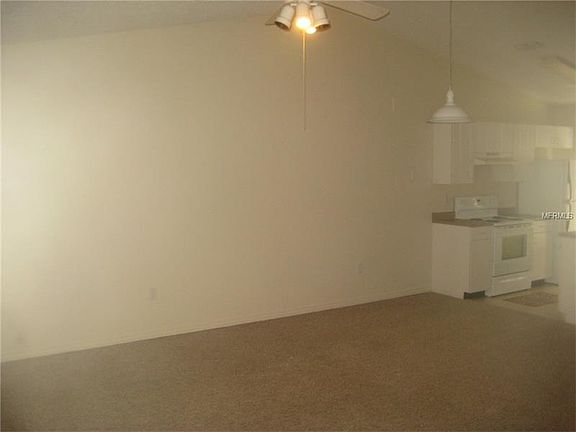 5th image of 3245 Courtney Dr