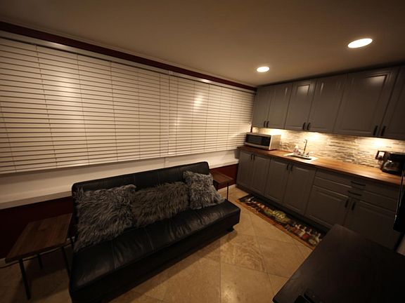 5th image of 68 Hawthorne Way #Sr