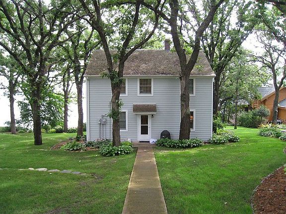 2nd image of 2504 Manhattan Blvd
