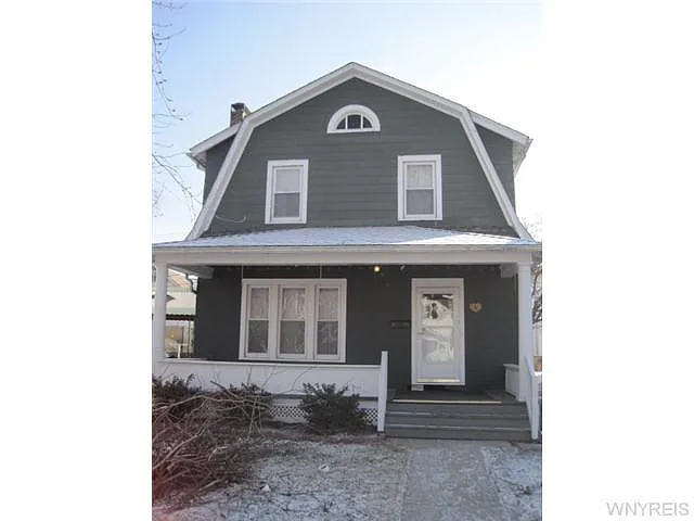 6 Howard Ave photo 1
