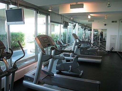 5th image of 9655 Woods Dr Unit 1111