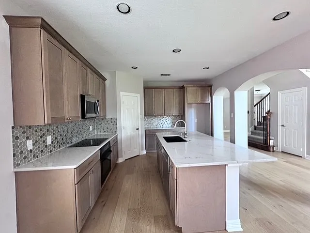 6504 Diamond Dr — Photo 9
