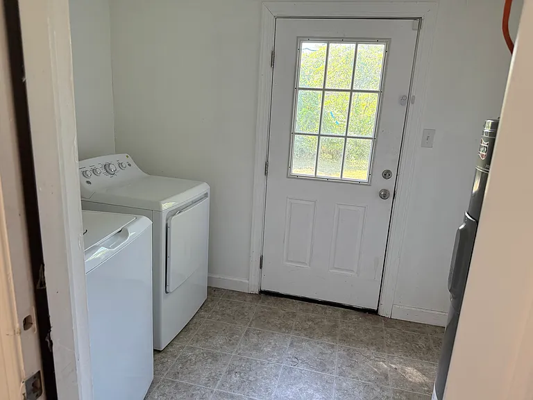 3203 Chesham St — Photo 8