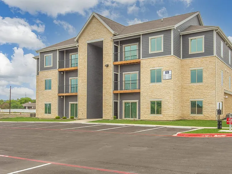 Off-street resident and guest parking at Sendero Ridge