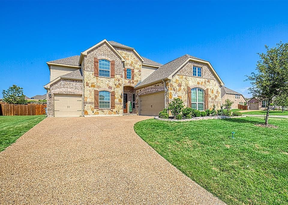 1st image of 4911 Paradise Ln