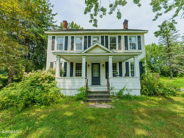 393 Snyders Corner Road, Averill Park, NY 12018