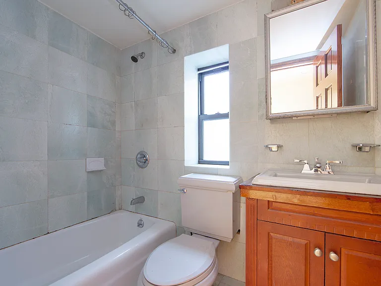 51 1st Ave #8 — Photo 5