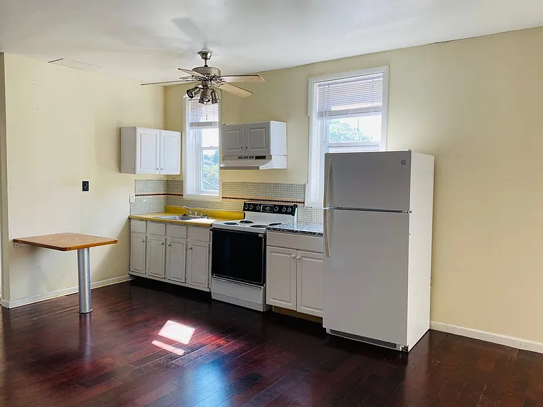 1529 W. Cary St. — Photo 8