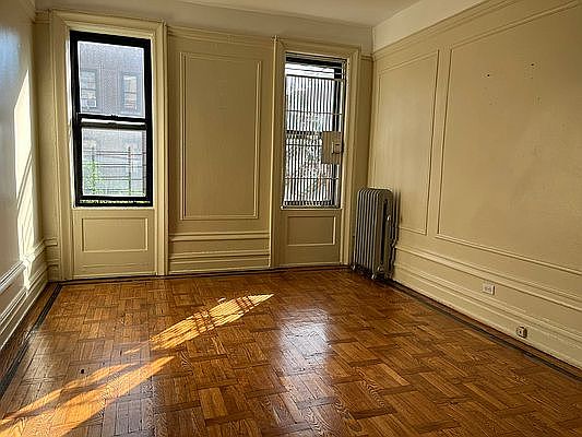 3rd image of 449 W 153rd St #33