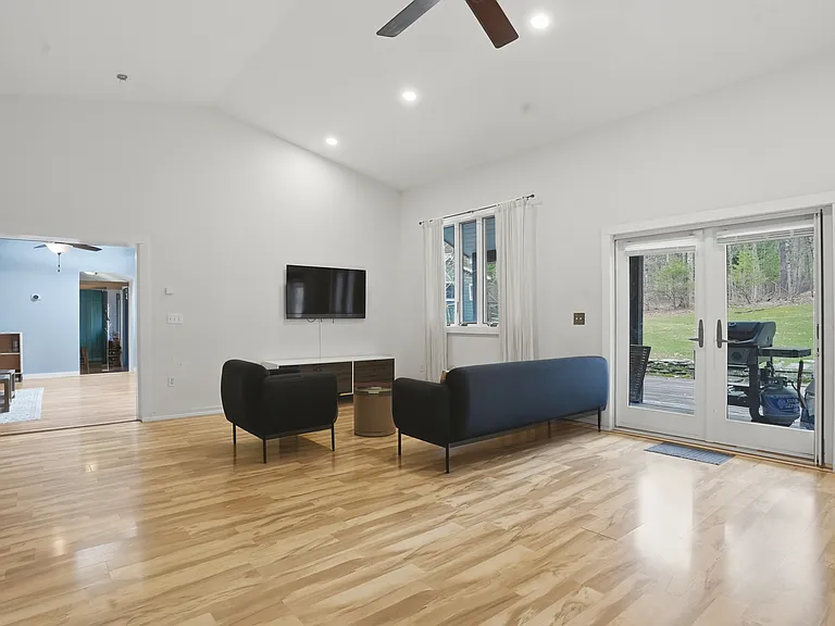 180 Yerry Hill Rd — Photo 5